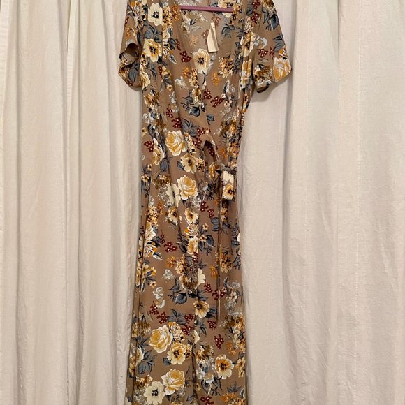 easel Dresses & Skirts - NEW WITH TAGS - Easel Mocha Floral Wrap Maxi Dress - L